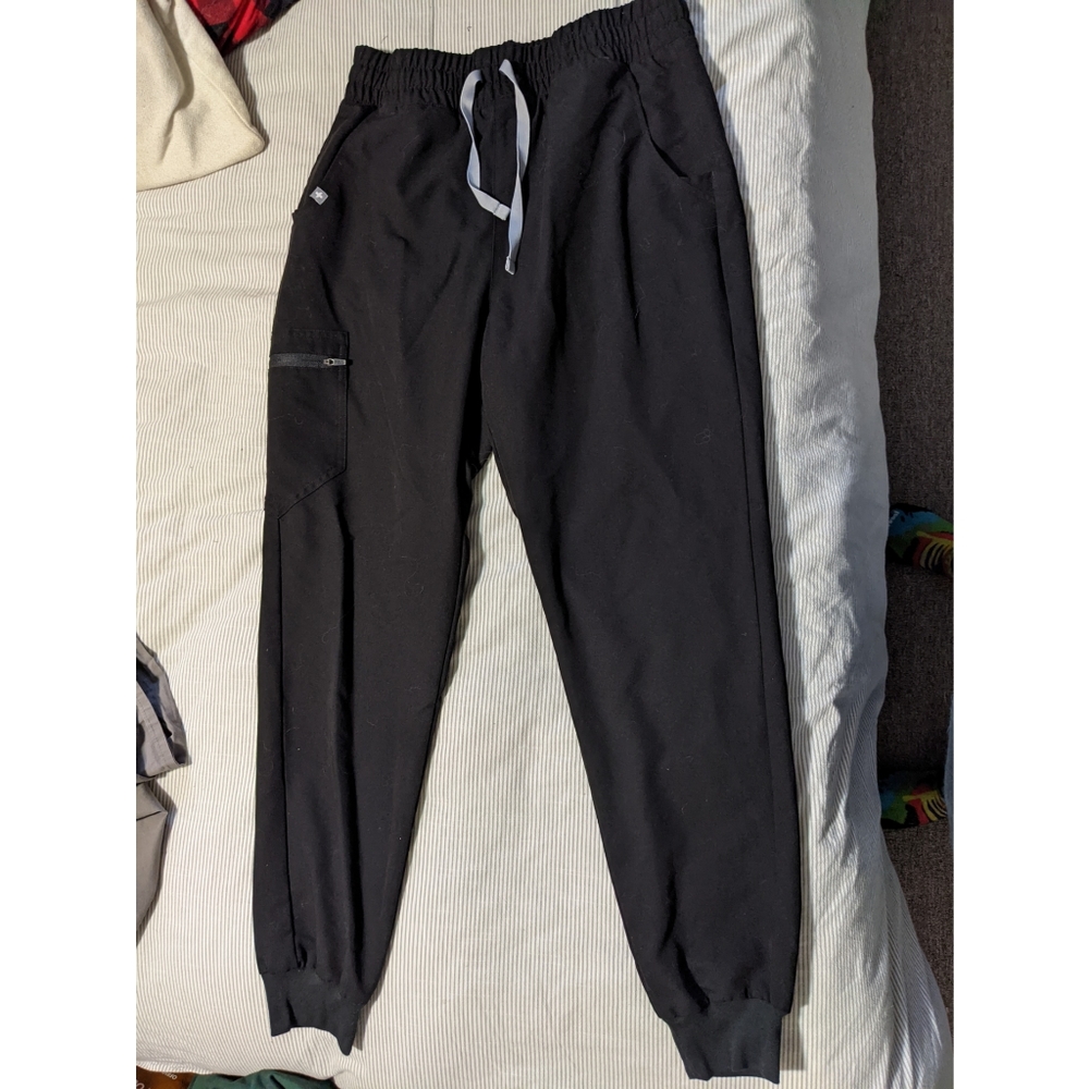 Figs Zamora scrub pants size M